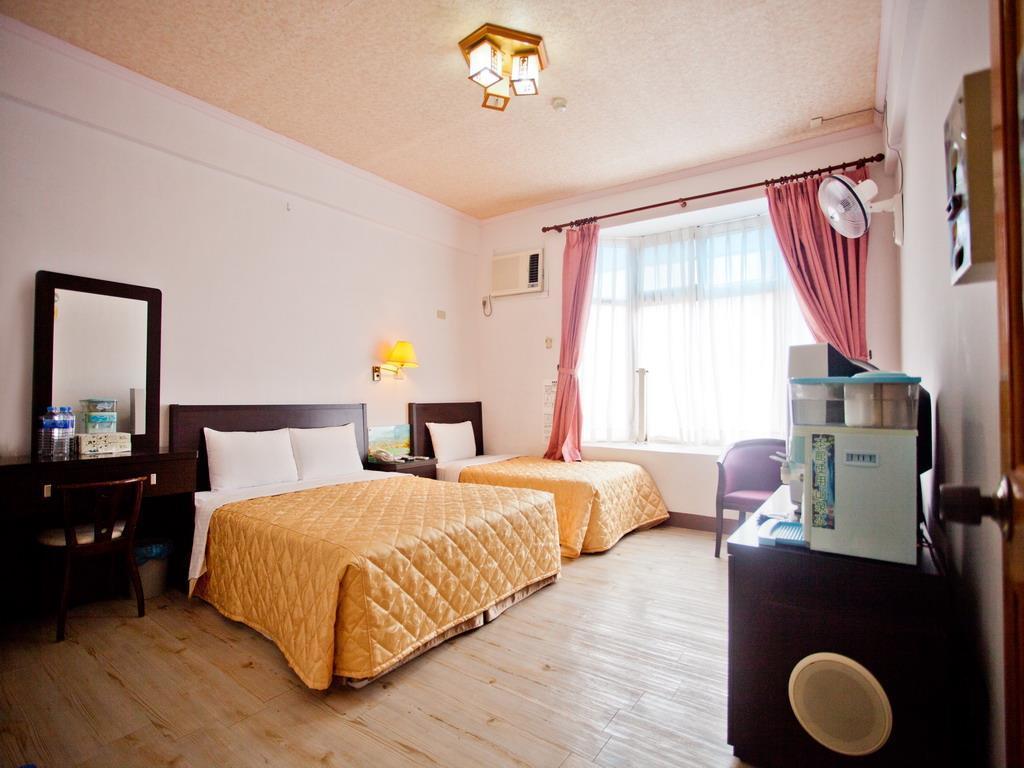 Young Motel T'ai-tung Exterior foto